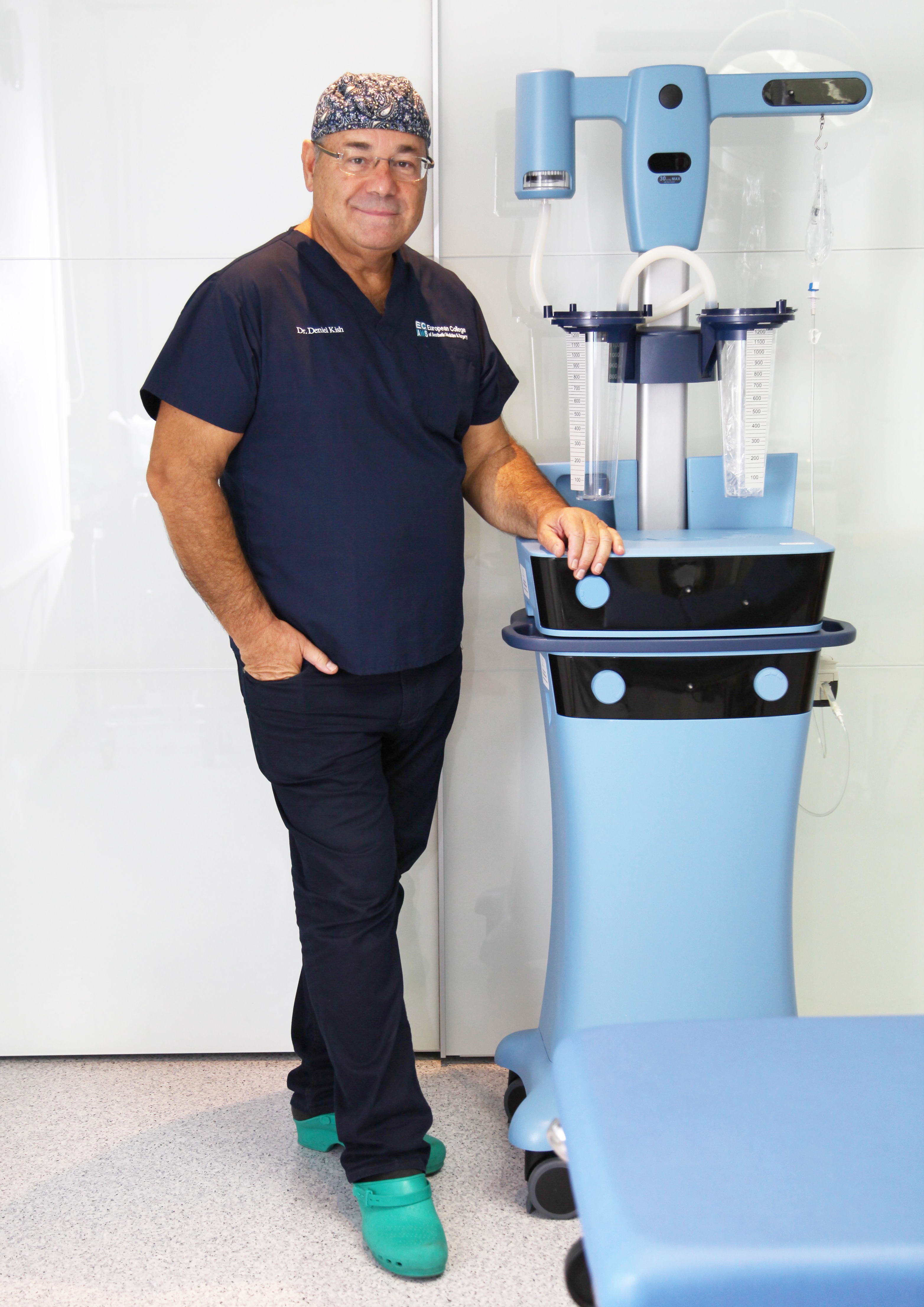 Dr. Kish bei der Beratung